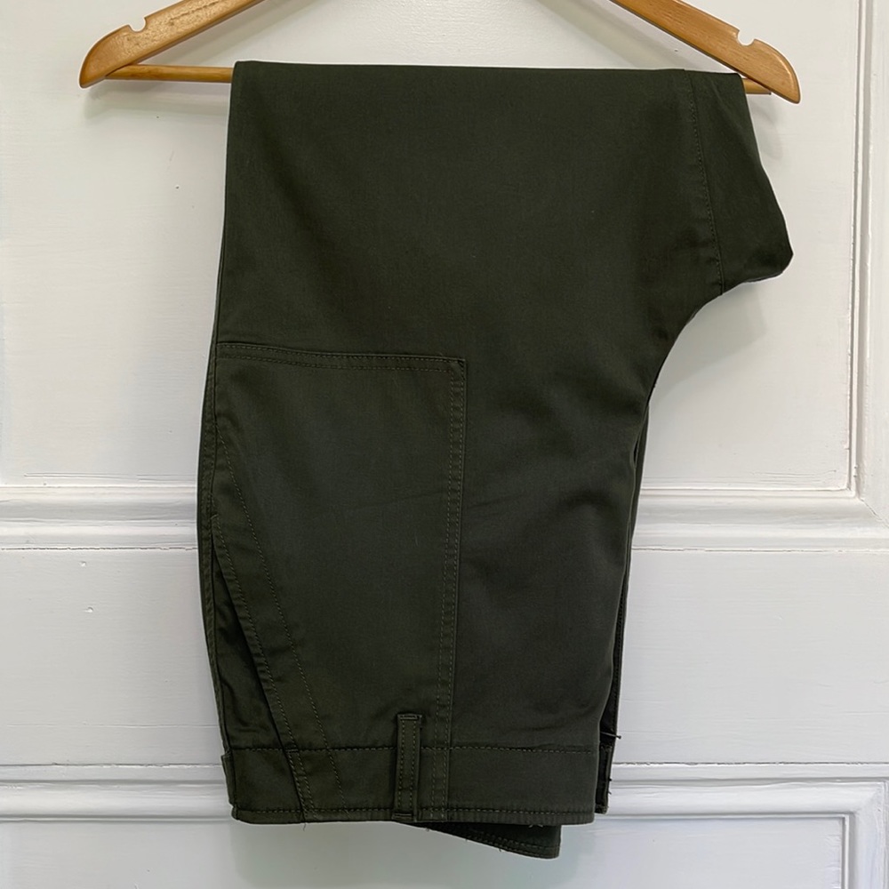 Talbots High Waisted Patch Pocket Cargo Cropped Pants Khaki Olive Petites 16P